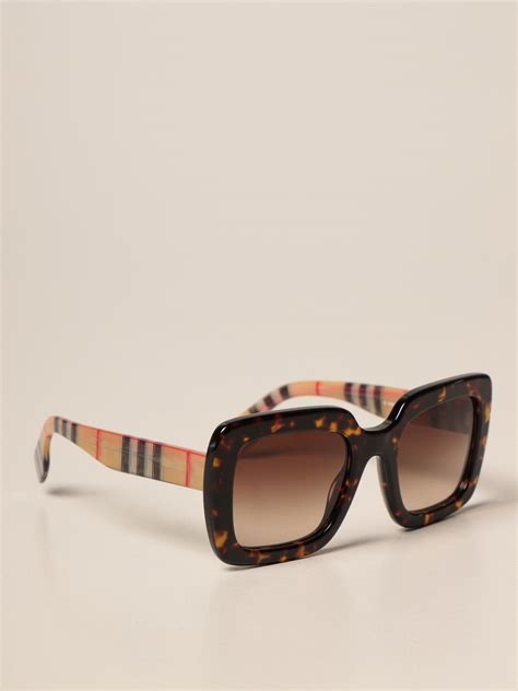 portaocchiali burberry|Occhiali da sole Burberry in acetato .